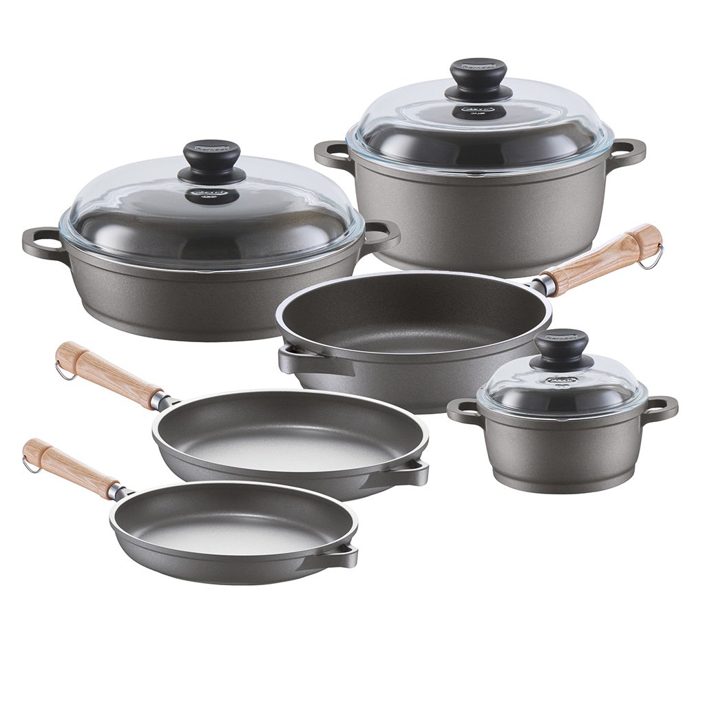 671209w 9 Piece Tradition Induction Cookware Set