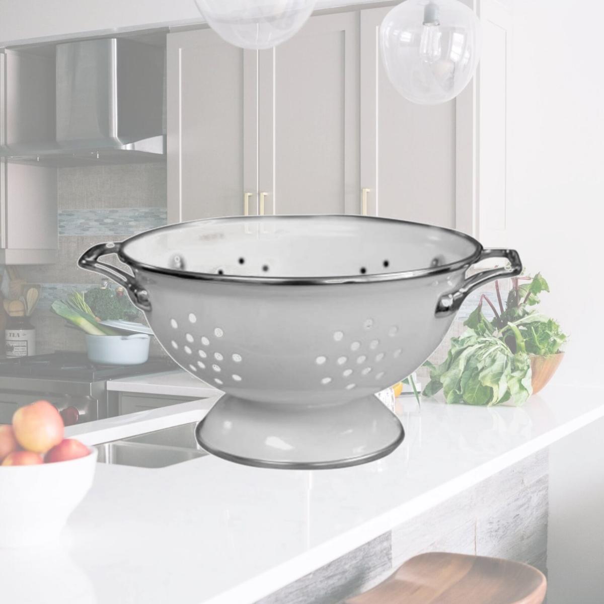 Picture of Resto Lloyd 18300 Calypso Basics 1.Qt Colander White 