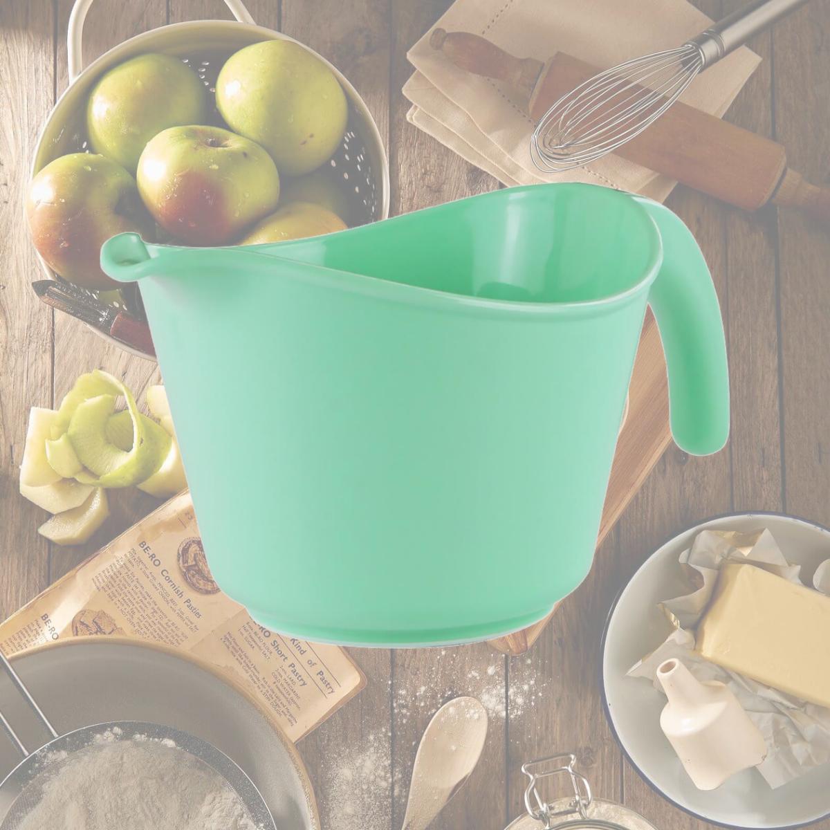 Picture of Reston Lloyd Melamine Batter Bowl with Pour Spout and Detachable Handle -  Seafoam