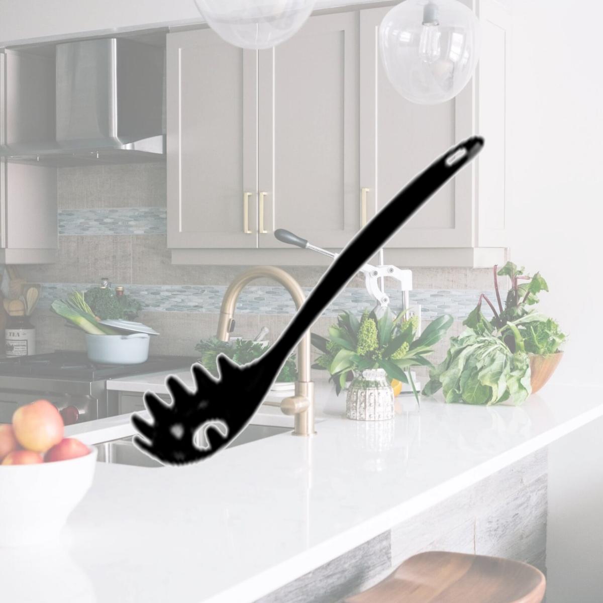 Picture of Reston Lloyd Melamine Spaghetti Fork - Black