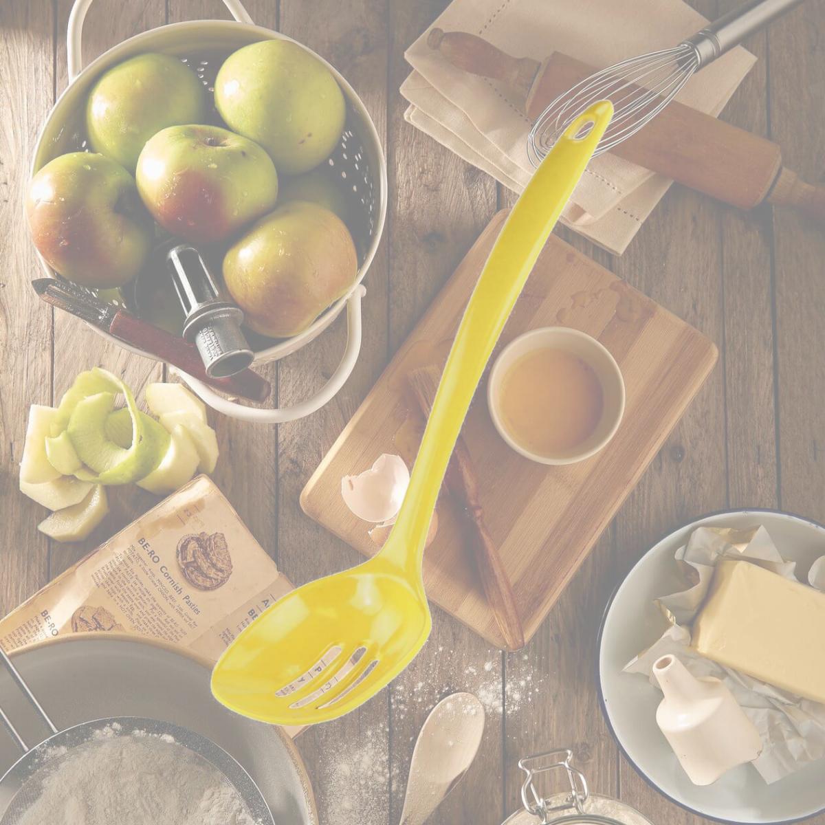 Picture of Reston Lloyd Melamine Spaghetti Fork - Lemon