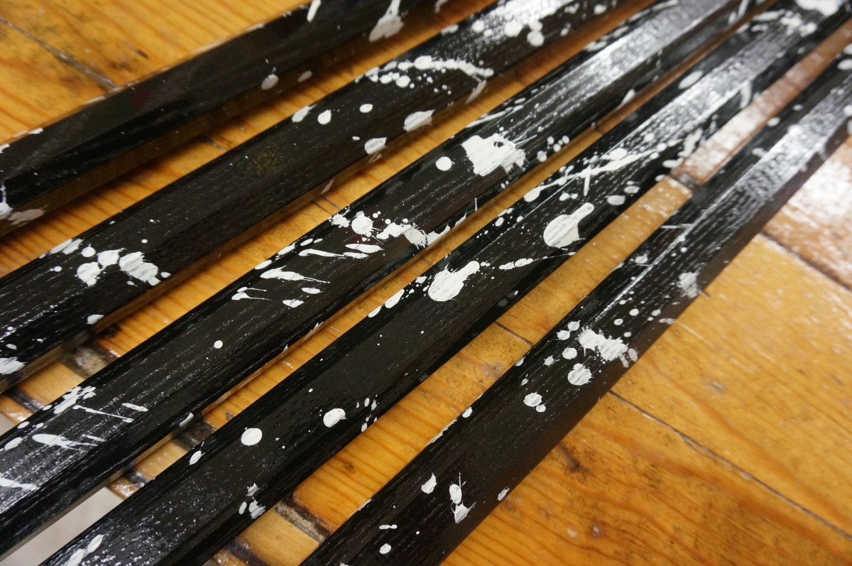 850400007716 Splatter Wood Lacrosse Attack Shaft - Black With White