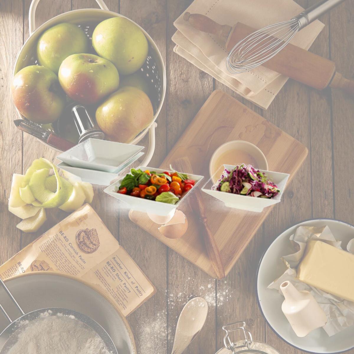 Picture of Rosseto Serving Solutions CP002 8.5 in. Square Porcelain Bowl- 4 Piece Set