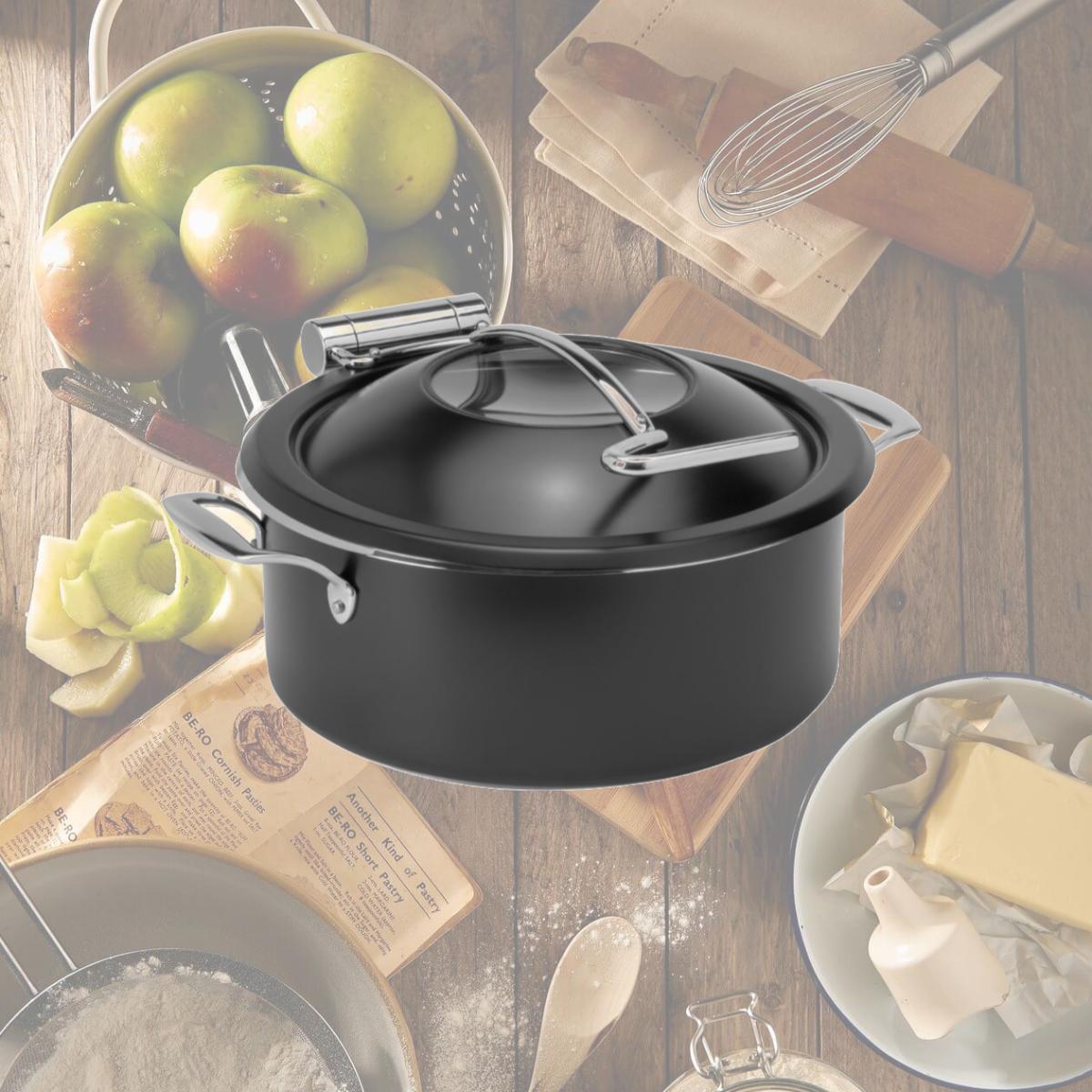 Picture of Rosseto CP101 4.75 qt. Homestyle Round Chafing Induction Pot with Food Pan, Black