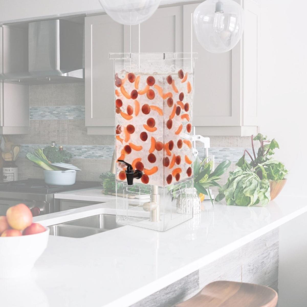 Picture of Rosseto Serving Solutions LD128 Beverage Dispenser- 4 Gallon Square with Acrylic Base & Ice Basket