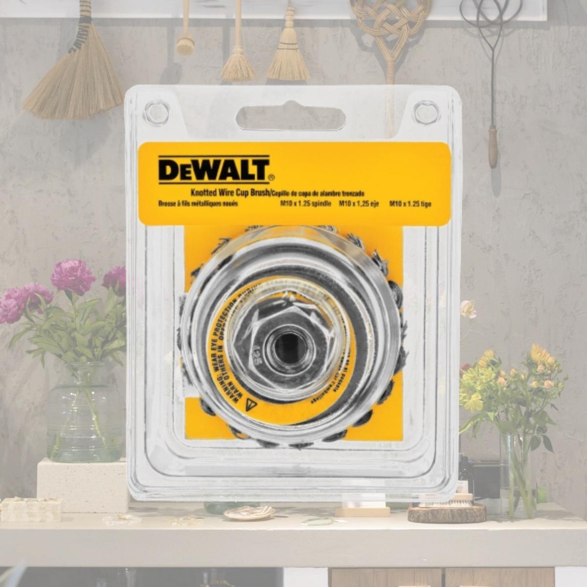 Picture of Dewalt DW4916 4&apos;&apos; Knotted Cup Brush