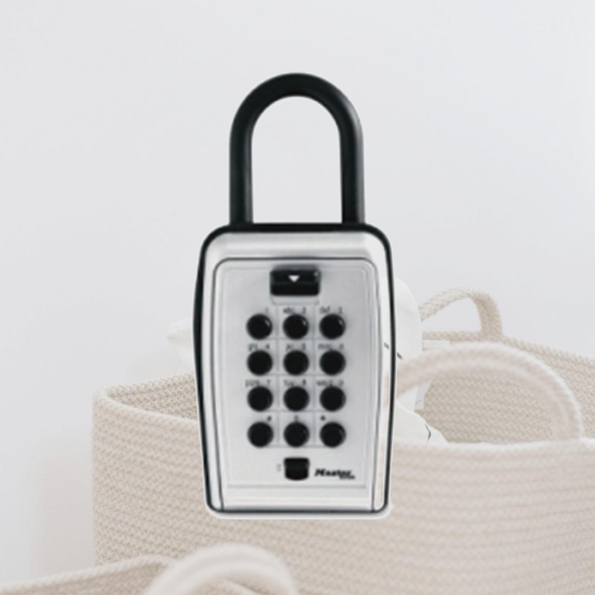 Picture of Master Lock Portable Key Safe
