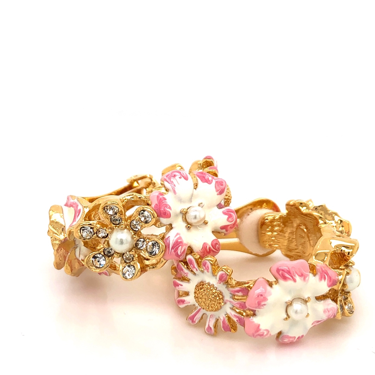 Q3359ok-ce-pink South Sea Flower Loop Earrings - Pink