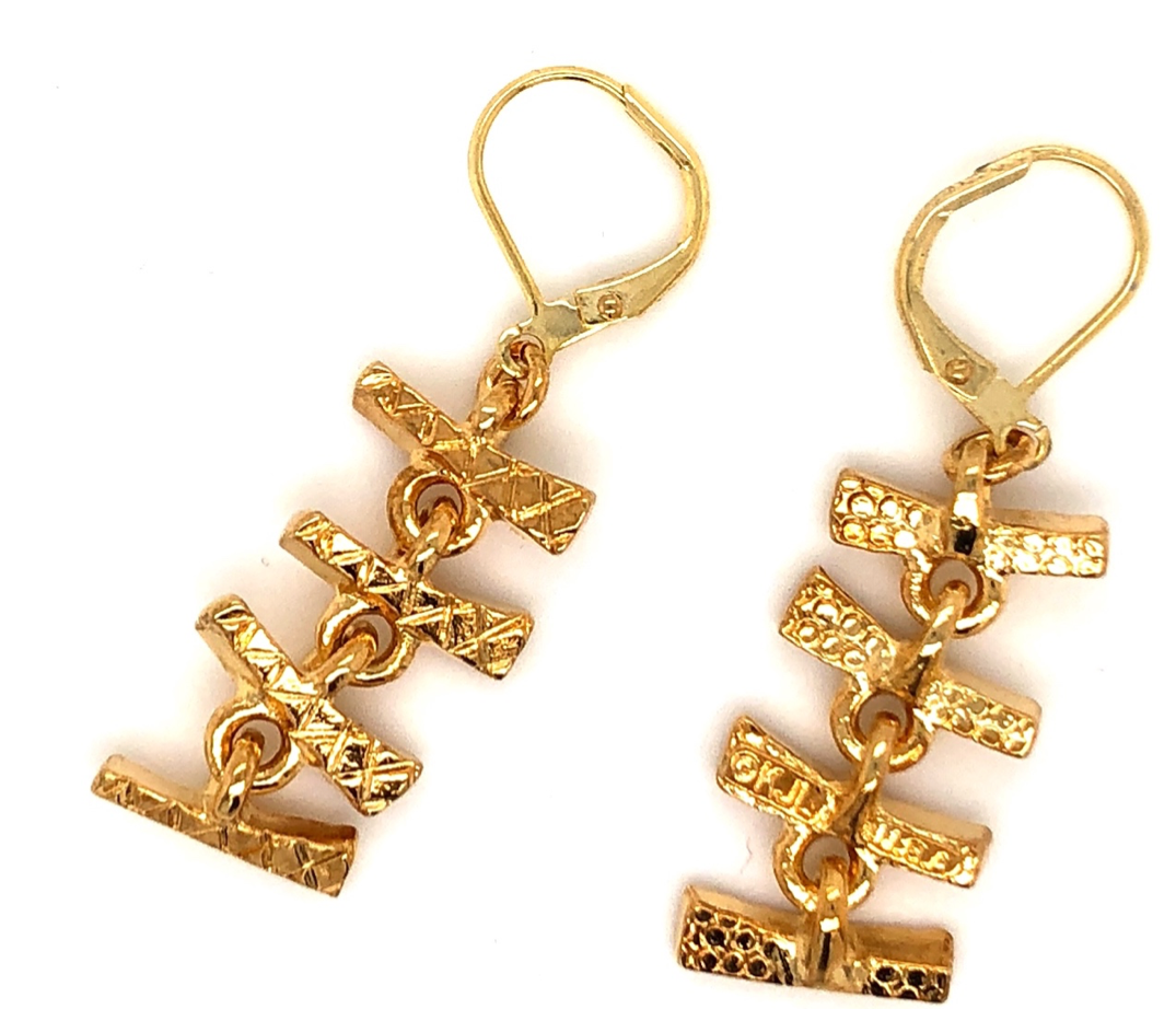 Qt0339ok-gold Fun Fashion Earrings - Gold