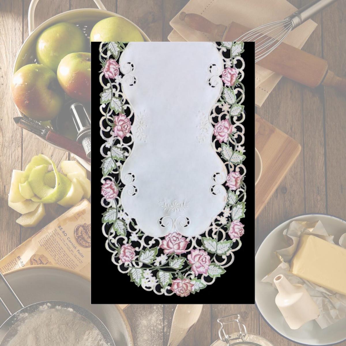 Picture of Sinobrite H7538-RS Victorian Rose & Pink Oval Runner- 14 x 28 in.