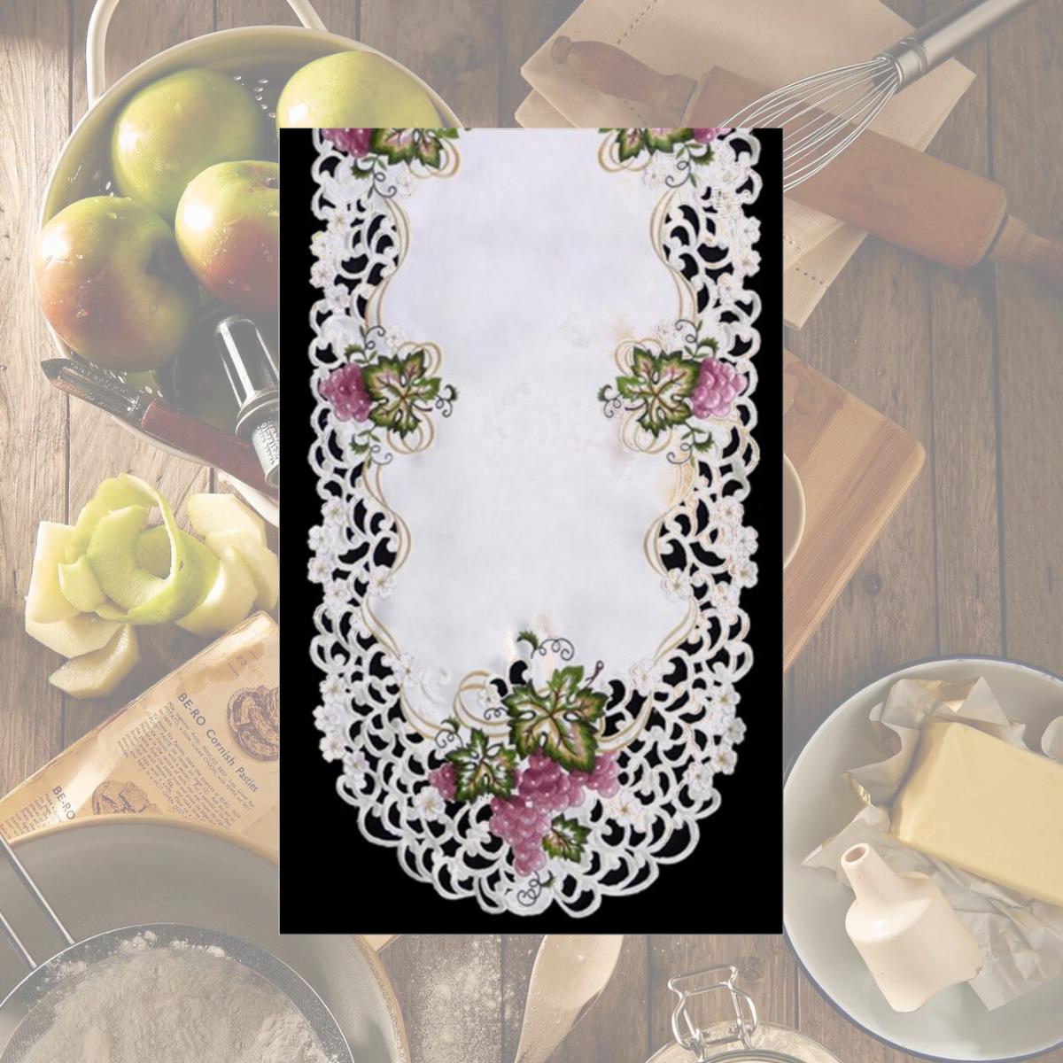 Picture of Sinobrite H7696 Grape Round Doily- 24 in.