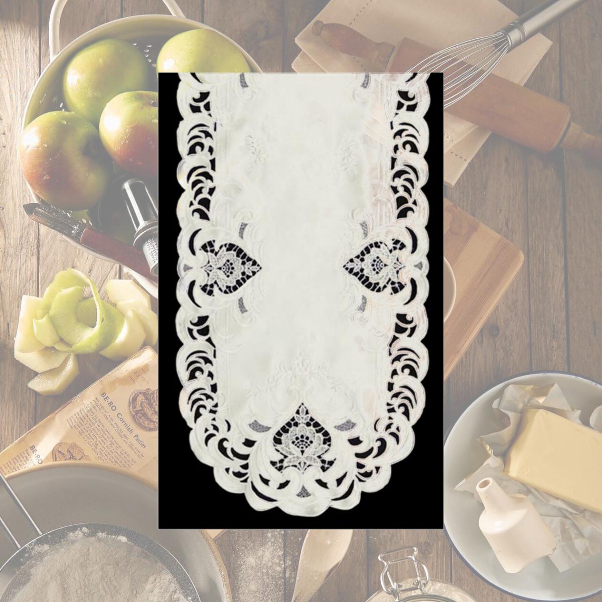 Picture of Sinobrite H7889-1 Ivory Elegance Oblong Table Cloth- 69 x 104 in.