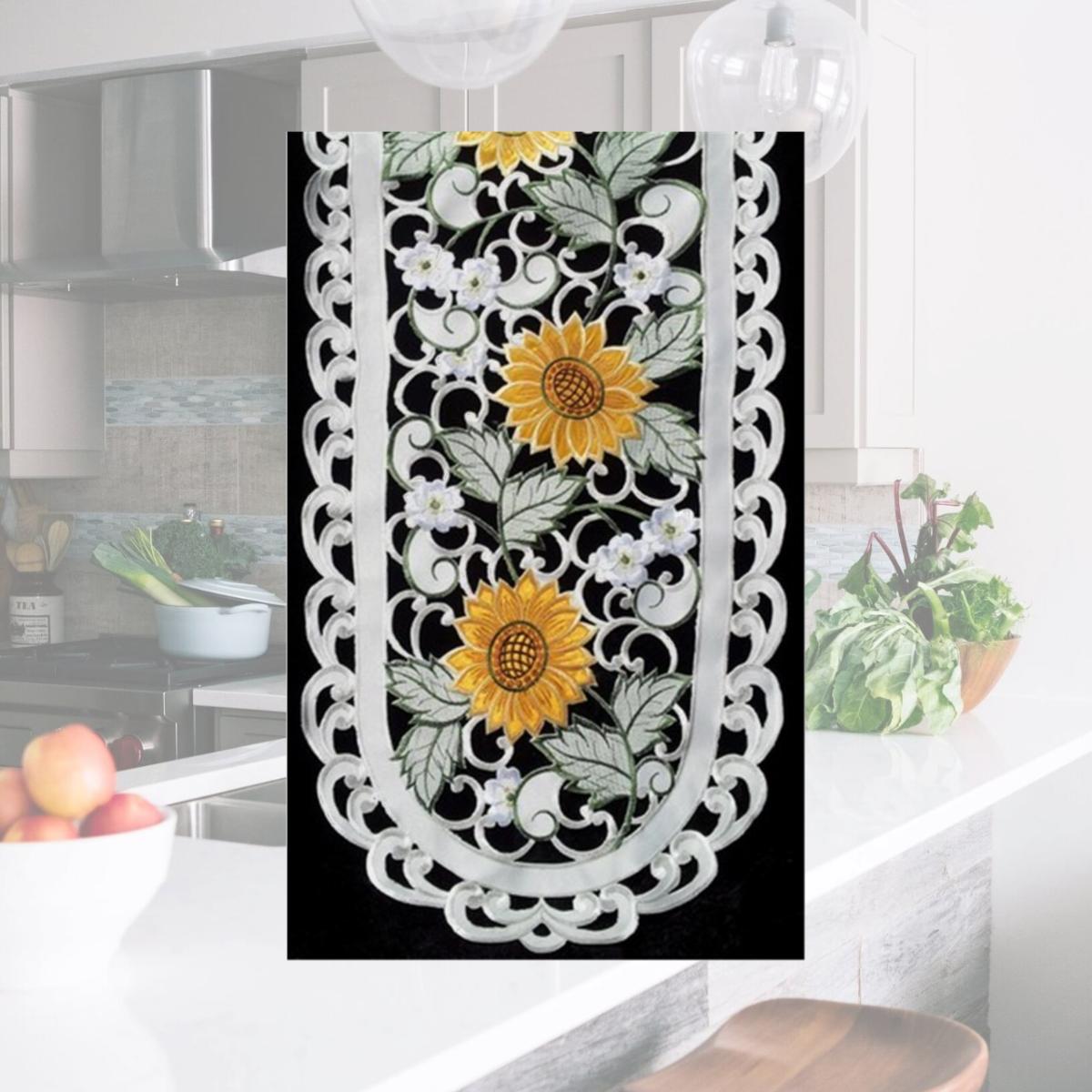 Picture of Sinobrite H8710-E Sunflower Round Doily- 24 in.