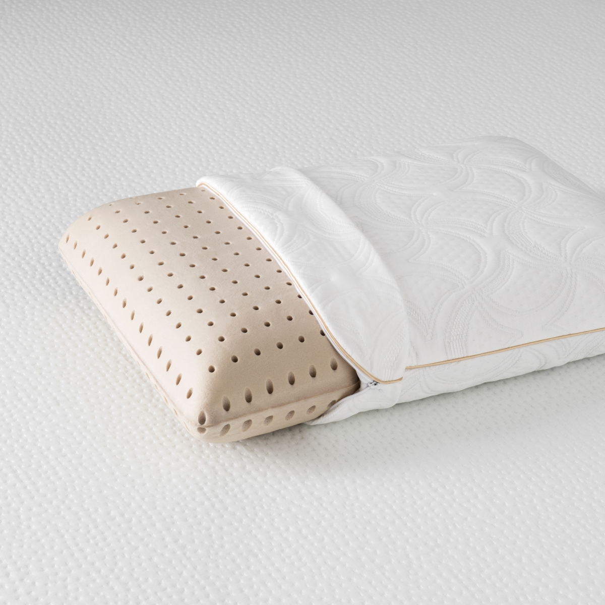P0010 Copper Infused Ventilated Molded Memory Foam Pillow With 400 Gsm Cooling Ice Fabric Cover