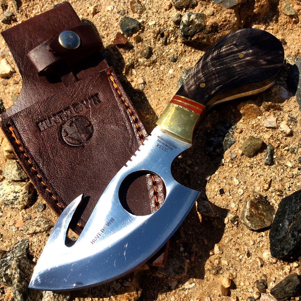 9334 7 in. Huntdown Full Tang Skinner Knife with Fore Finger Grip & Leather Sheath