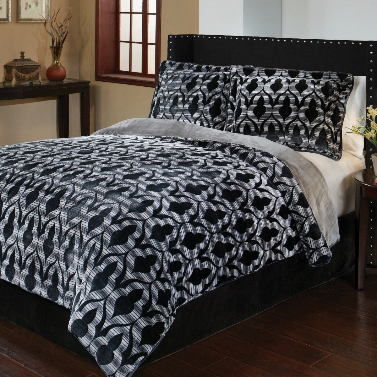 C1409004-syq-blk 90 X 90 In. Reversible Merekesh Printed Velvet Plush Comforter Mini Set, Black - Queen