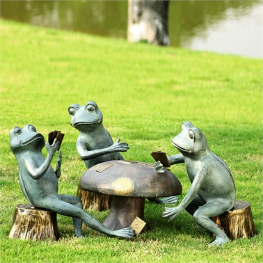 34211 Card Cheat Frogs Garden Sculpture Set