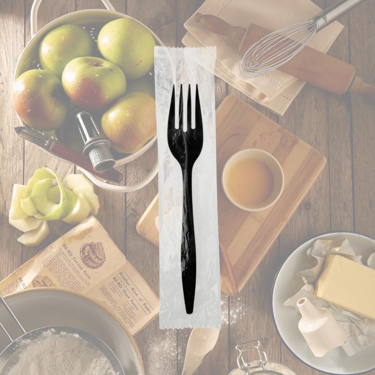 Picture of Advantage GJO18475 Wrapped Black Medium Weight Plastic Fork  Black - Pack of 1000