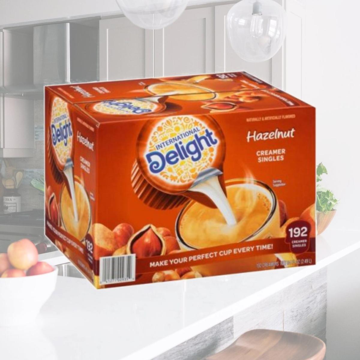 Picture of International Delight ITD101522 Hazelnut Liquid Creamer Singles - Pack of 192