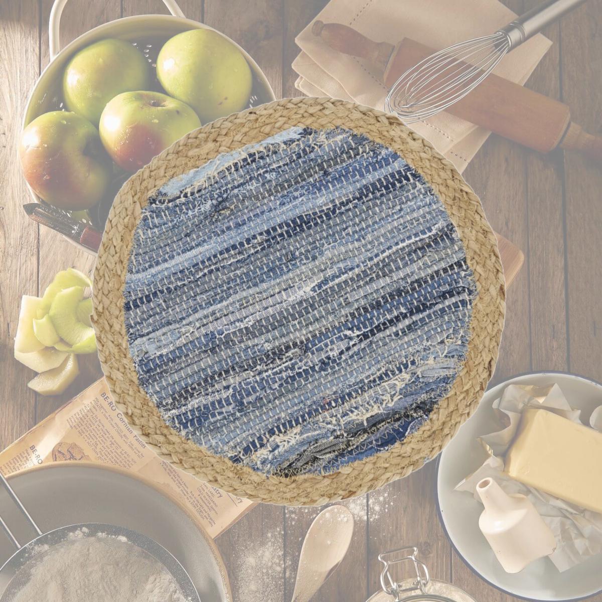 Picture of Saro Lifestyle 3960.NB15R 13 x 19 in. Rustic Denim Weave Placemat, Navy Blue - Set of 4