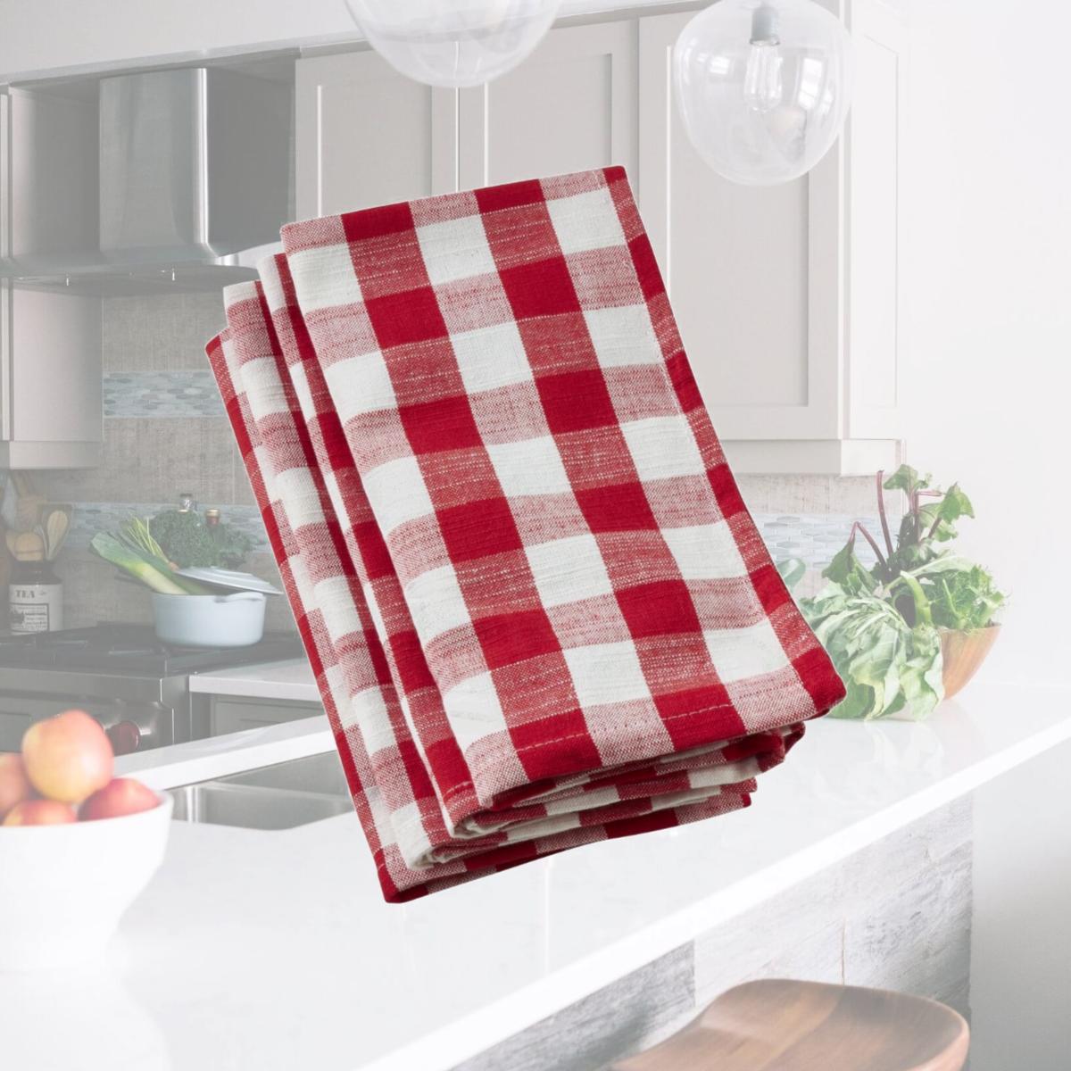 Picture of SARO 590.R20S 20 in. Square Table Napkins with Gingham Design - Red  Set of 4