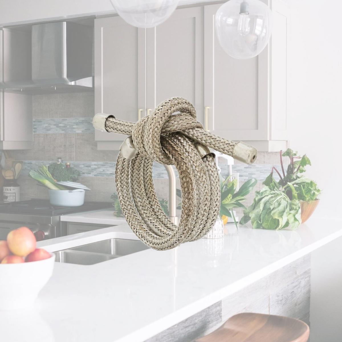 Picture of Saro Lifestyle NR102.S Knotted Rope Napkin Rings, Silver - Set of 4