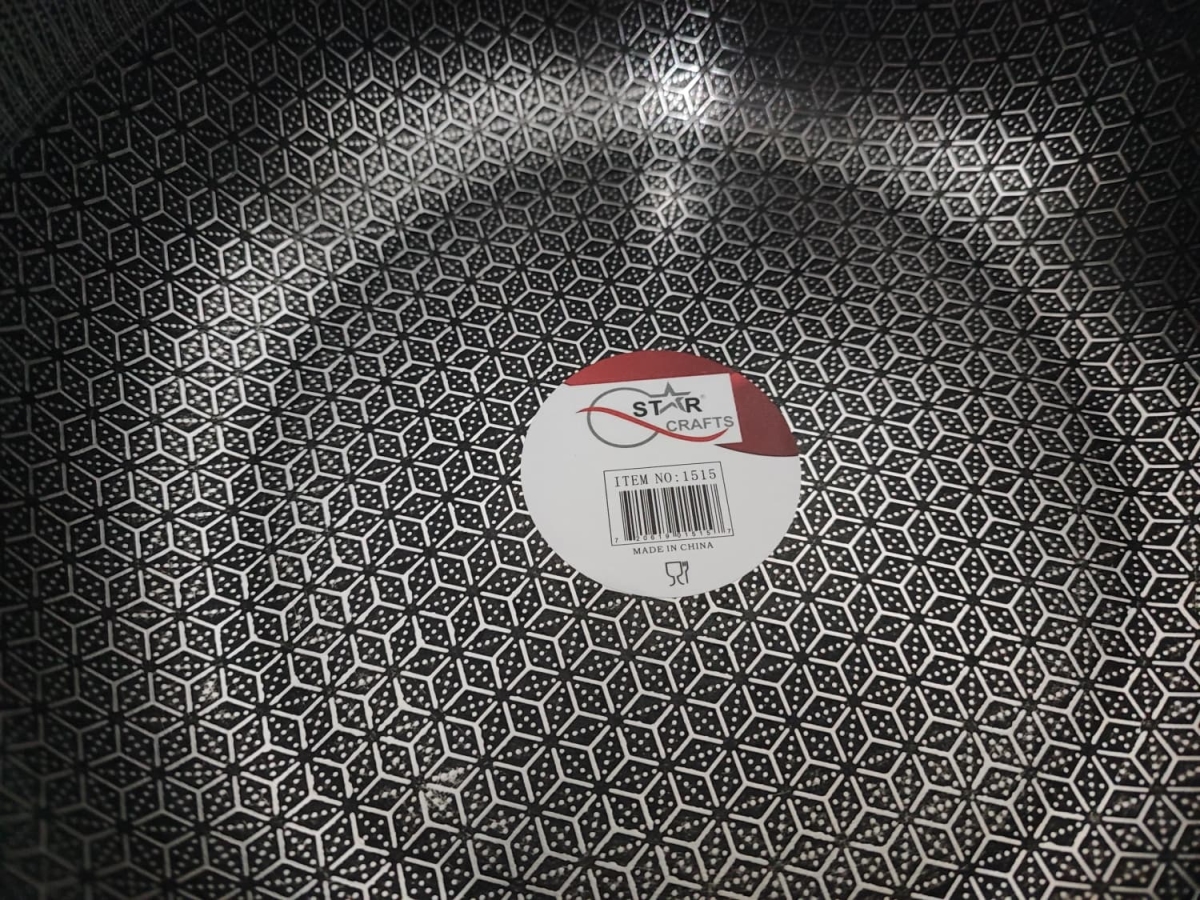 Picture of STARCRAFTS 1515 Saucepan 22cm with Honeycomb Design, Exterior Stainless Steel