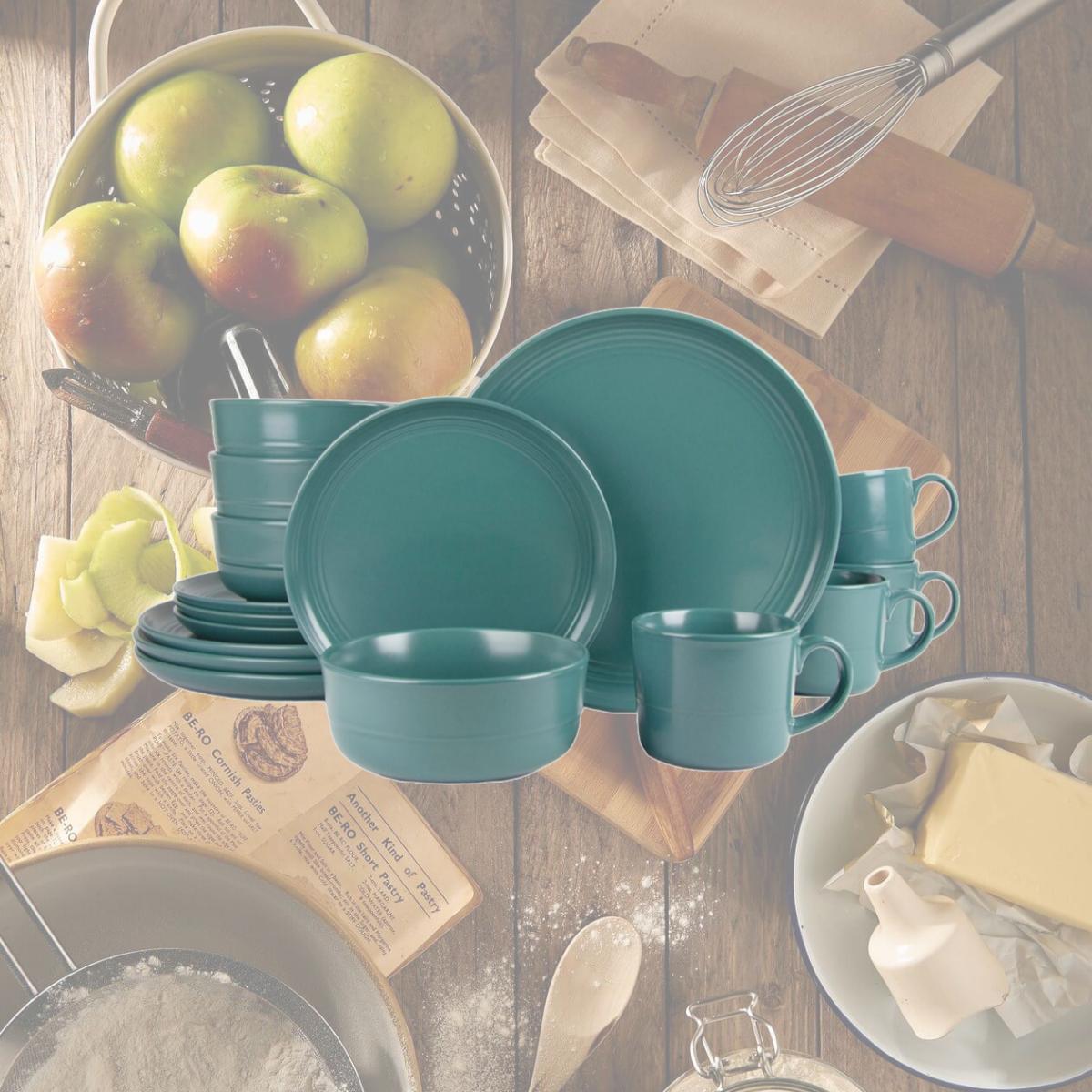 Picture of 10 Strawberry Street DBL-16-EMGRN 16 Piece Double Line Dinnerware Set, Emerald Green