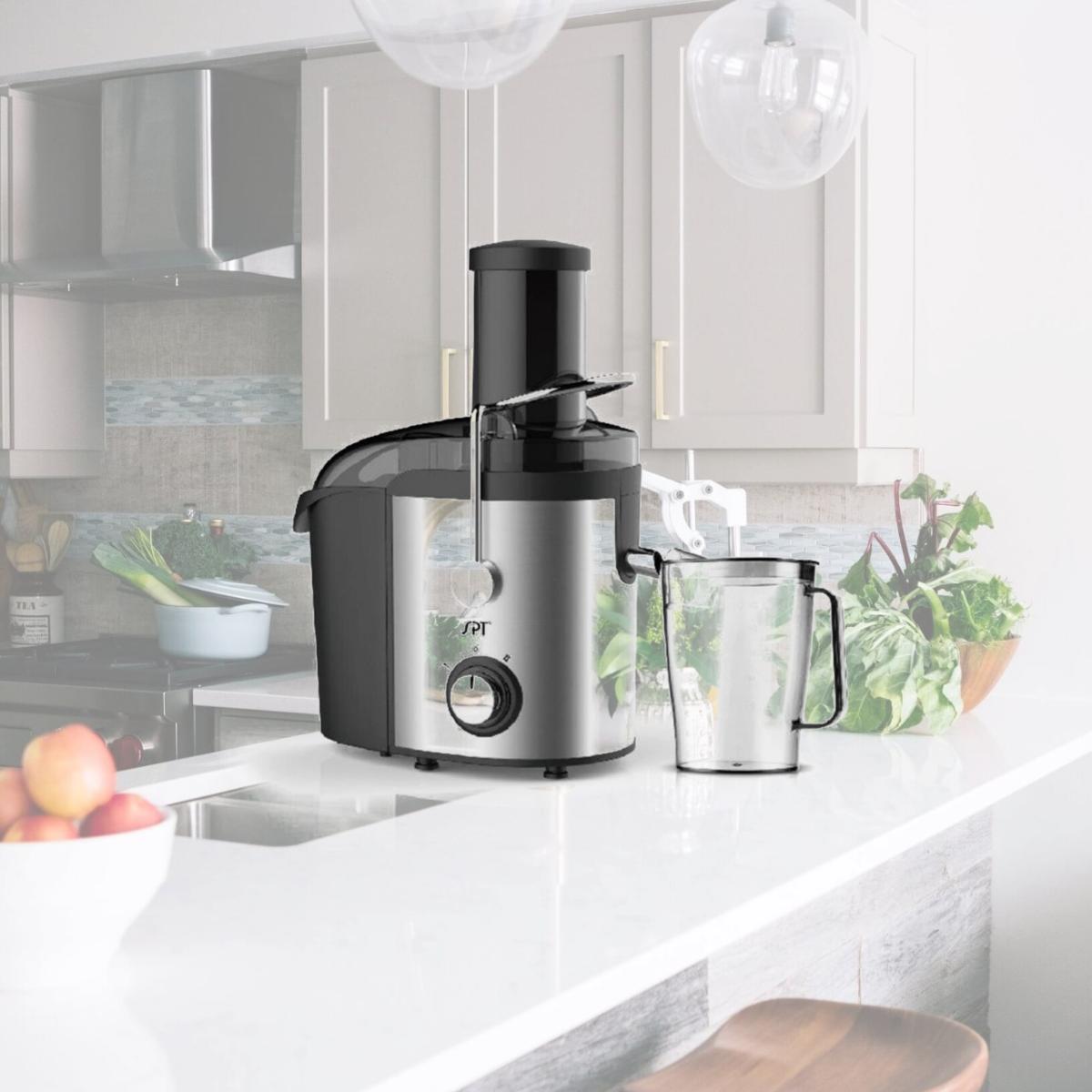 Picture of Sunpentown CL-852 800W Juice Extractor, Stainless Steel