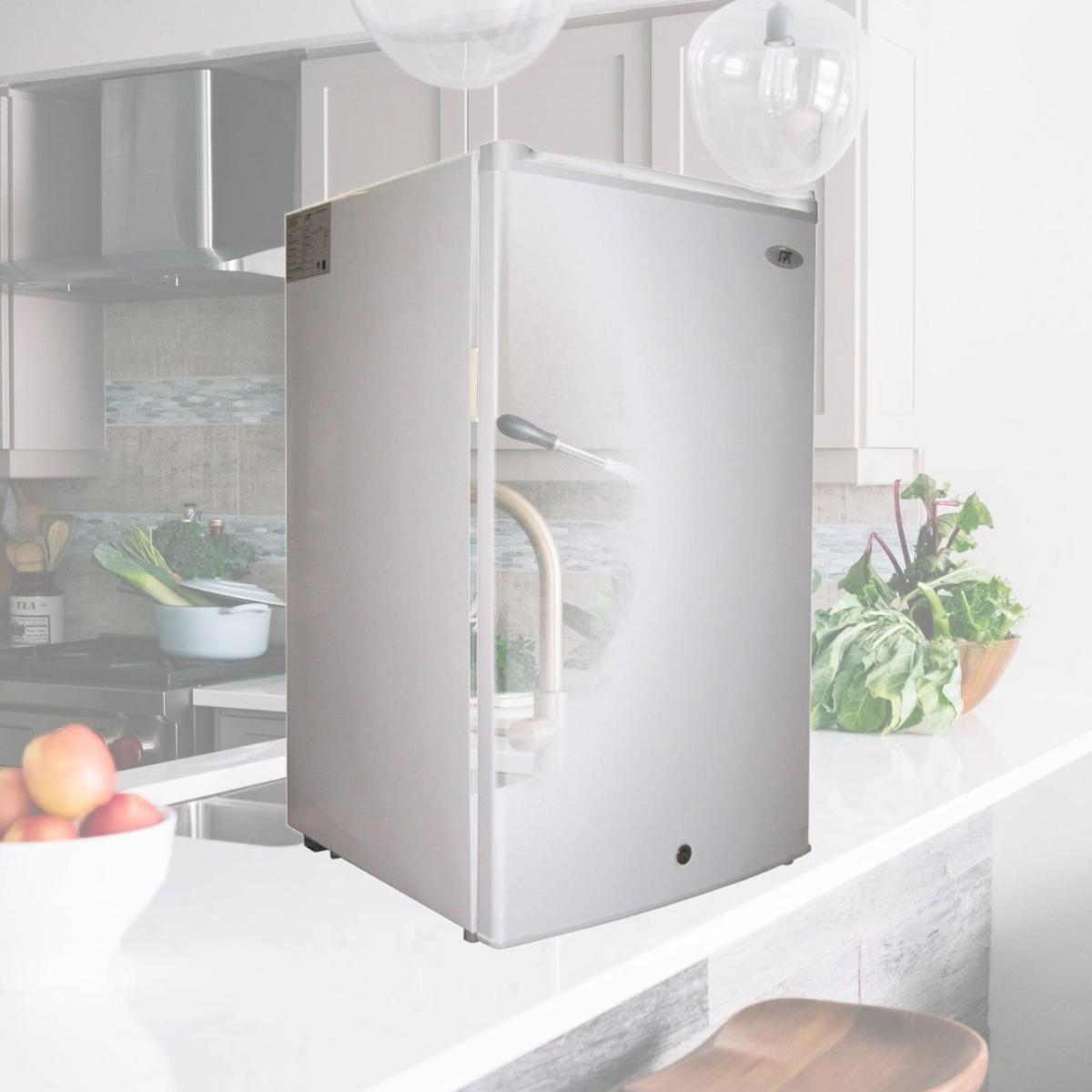 Picture of Sunpentown UF-304WA 33.75 x 19.375 x 21.125 in. Energy Star 3.0 cu. ft. Upright Freezer, White