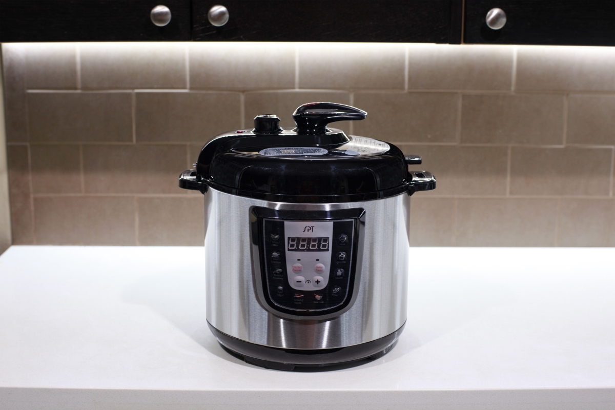 Picture of SPT EPC-14DA 6 qt. Electric Stainless Steel Pressure Cooker