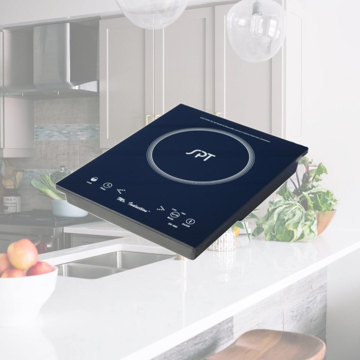 Picture of SUNPENTOWN SR-1882 1650W Induction Cooktop - Built-in - Countertop