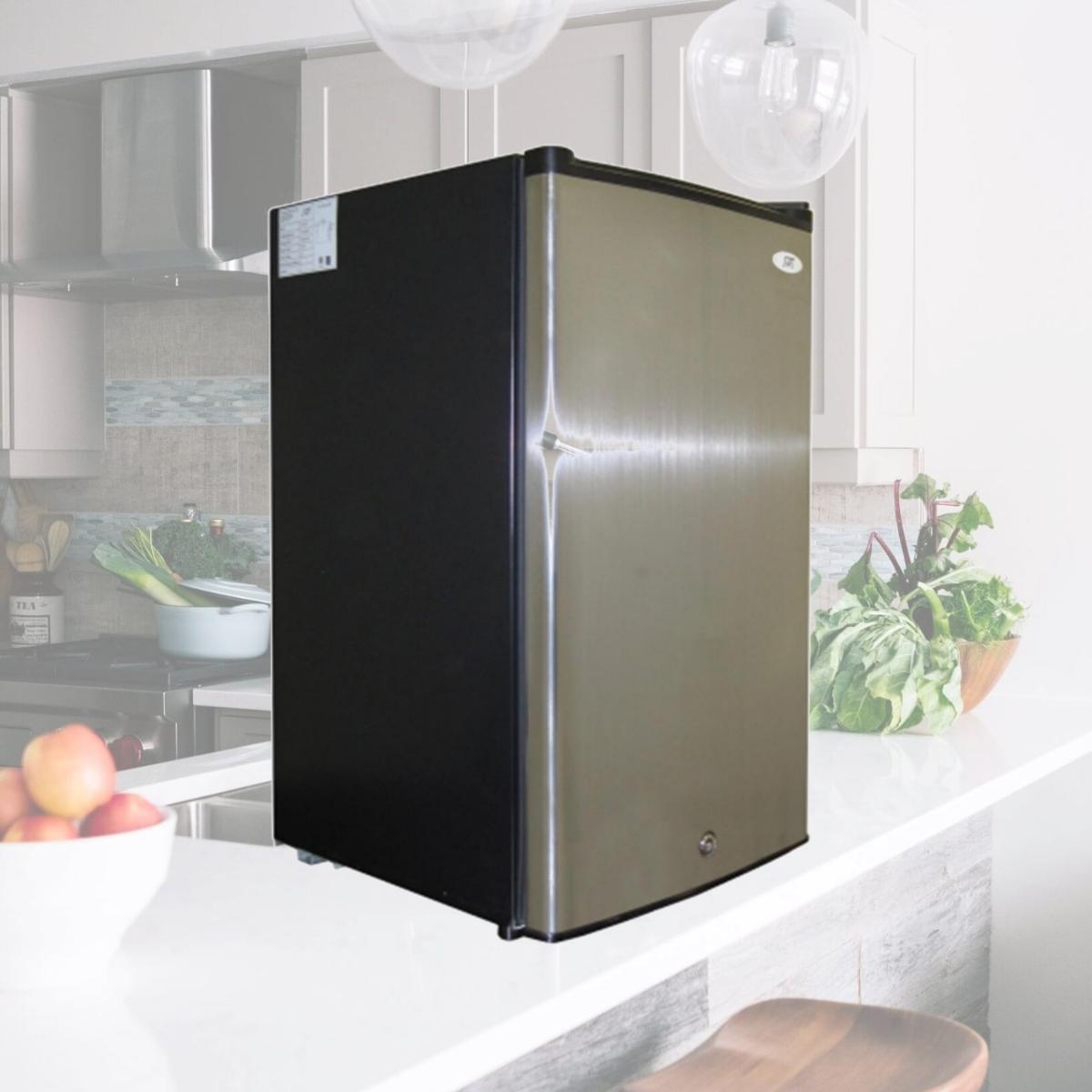 Picture of SUNPENTOWN UF-304SS 3.0 cu.ft. Upright Freezer with Energy Star - Stainless Steel