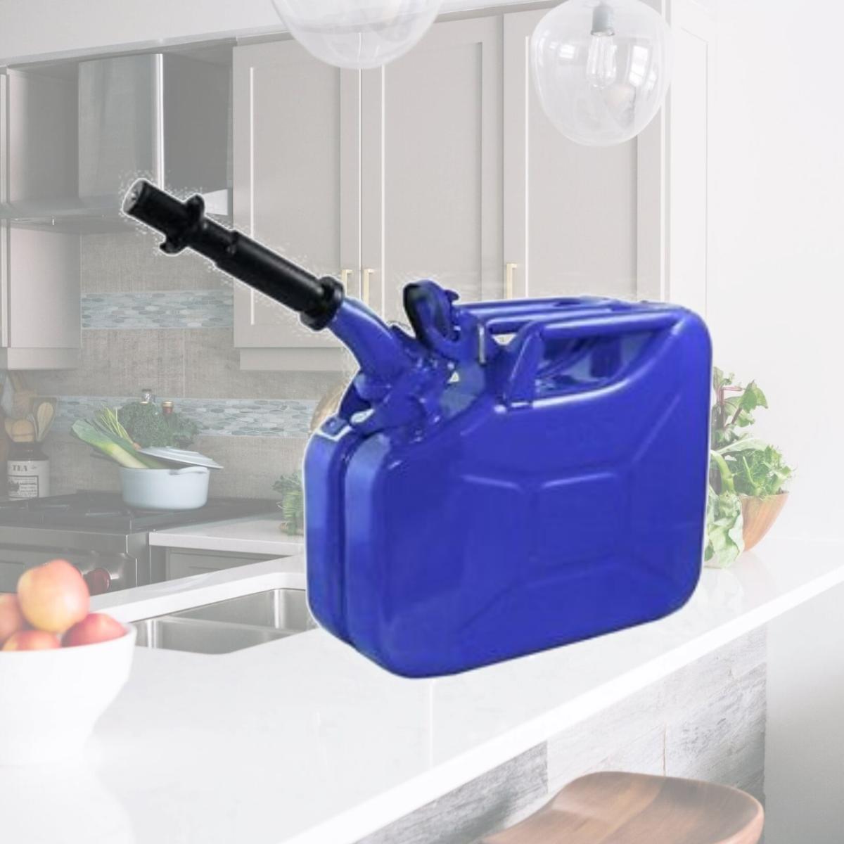 Picture of Wavian 3023 10 Liter Gas Can - Blue