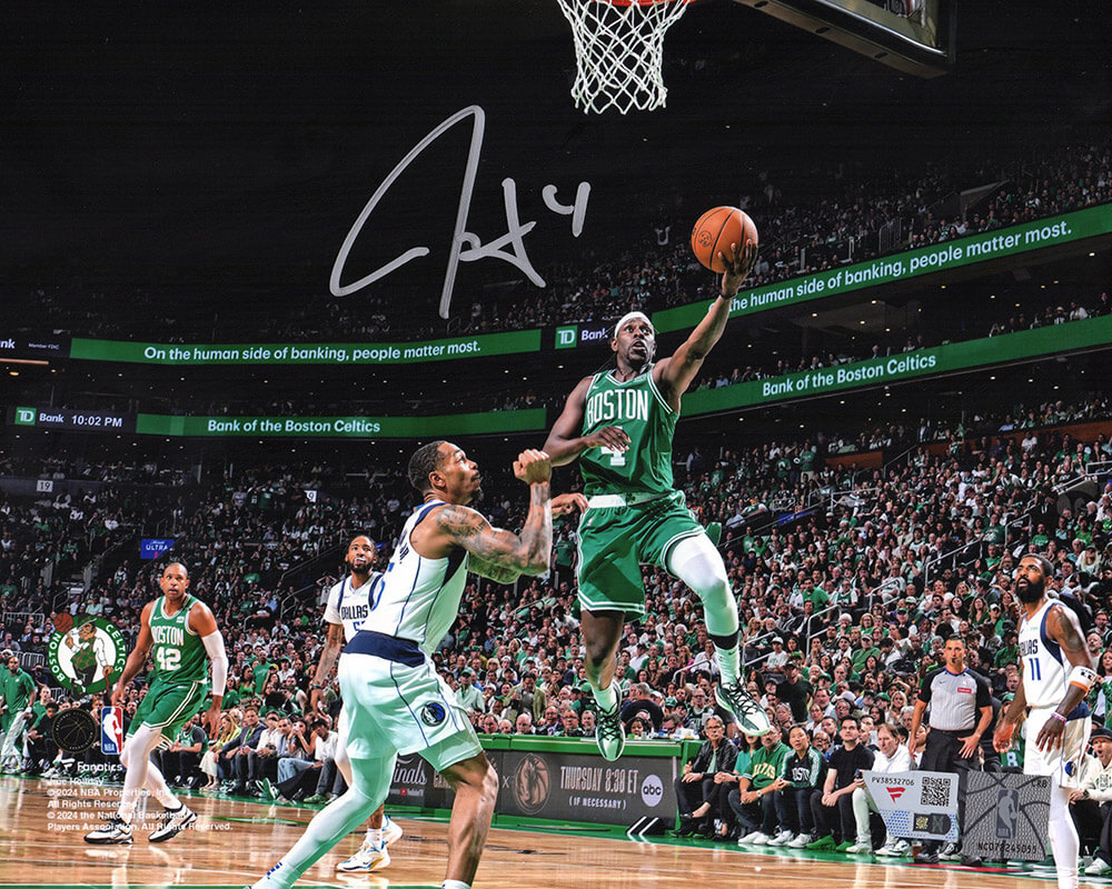 HOL08P200 8 x 10 in. Jrue Holiday Signed Boston Celtics 2024 NBA Finals Action Photo - Fanatics