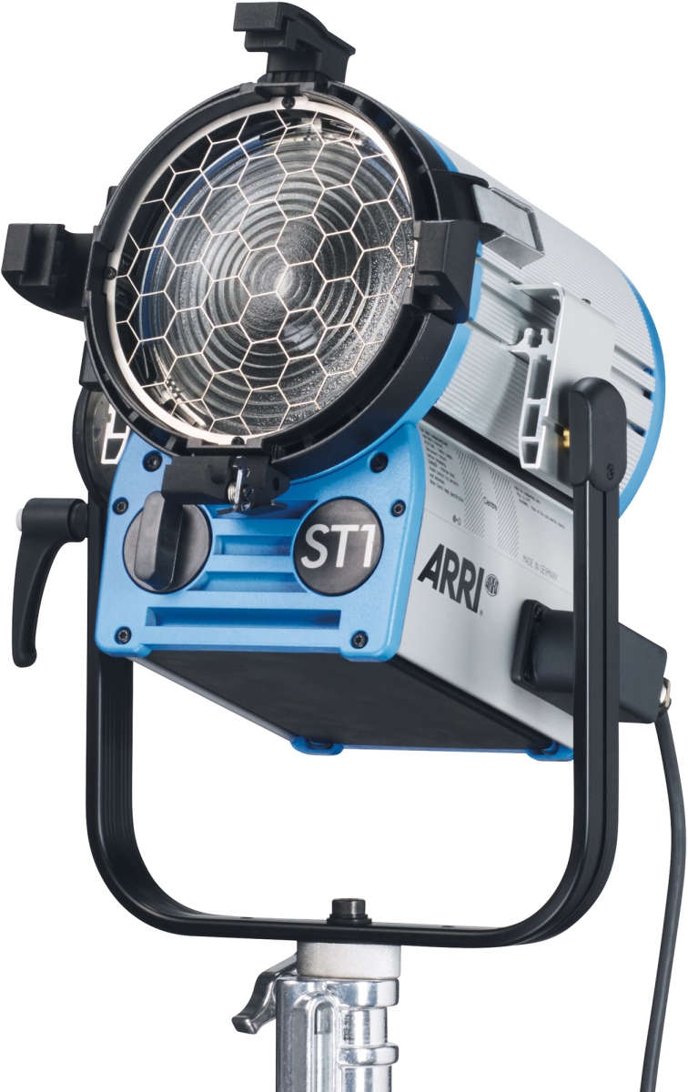 Arr-l1-40505-a True Blue St1 Fresnel Spotlight Manual Black Edison