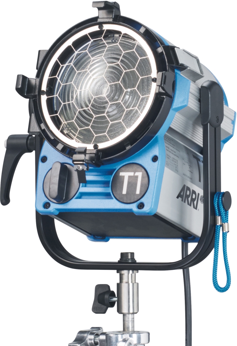 Arr-l1-39615-a True Blue T1 Fresnel Spotlight Manual Black Edison