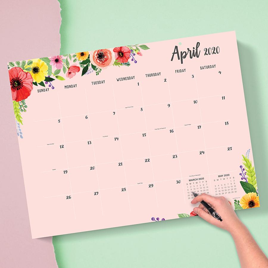 20-8099 22 X 17 In. 2020 Classic Floral Desk Pad Calendar