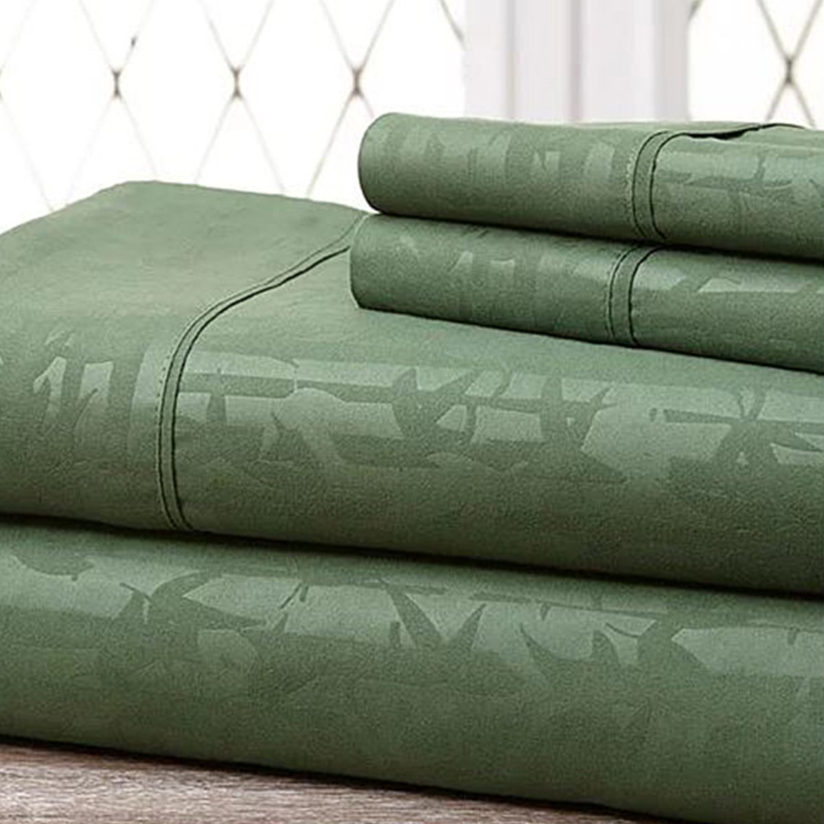 Super-soft 1600 Series Bamboo Embossed Bed Sheet, Hunter Green - Queen, 4 Piece