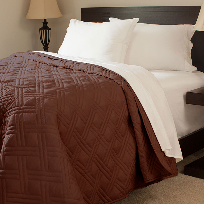 66a-25832 Solid Color Bed Quilt - Twin Size - Chocolate