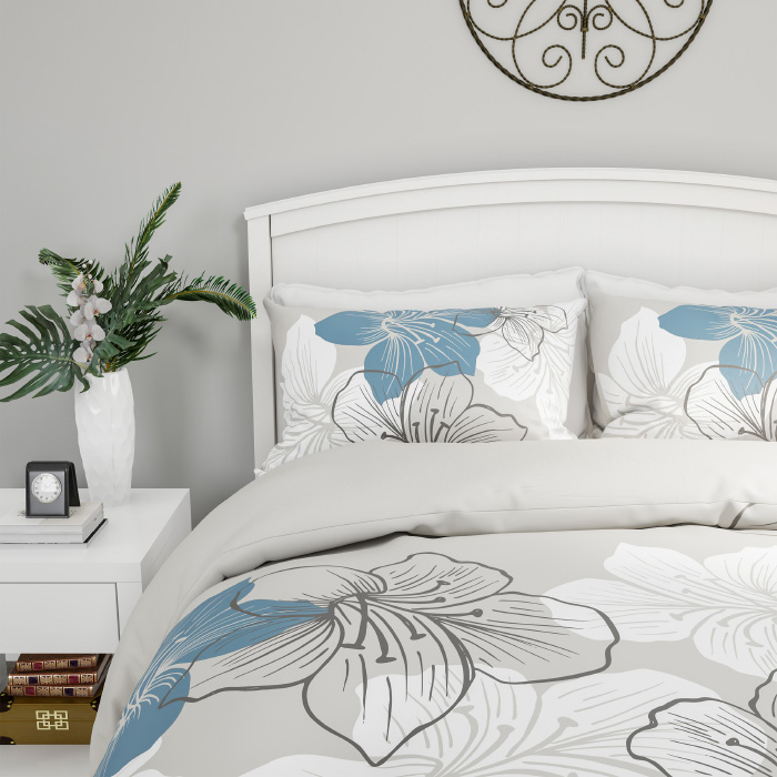 66-c002fq 3 Piece Enchanted Comforter Set - Full & Queen Size