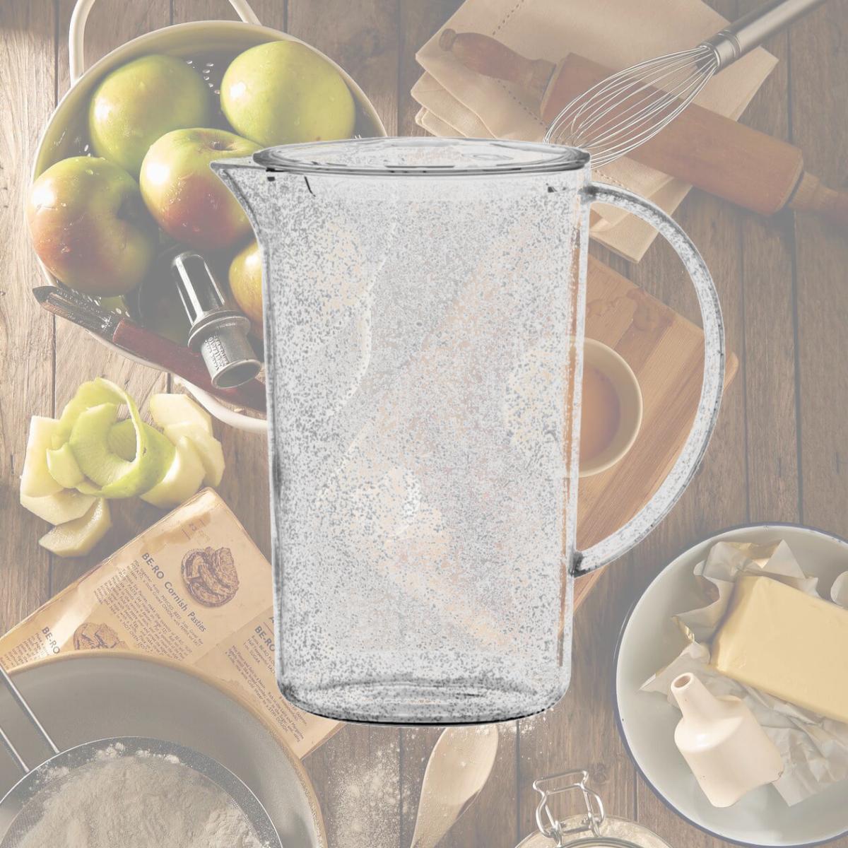 Picture of TarHong PFZPI760FPCB 76 oz Fizz Clear Pitcher with Lid - Premium Plastic