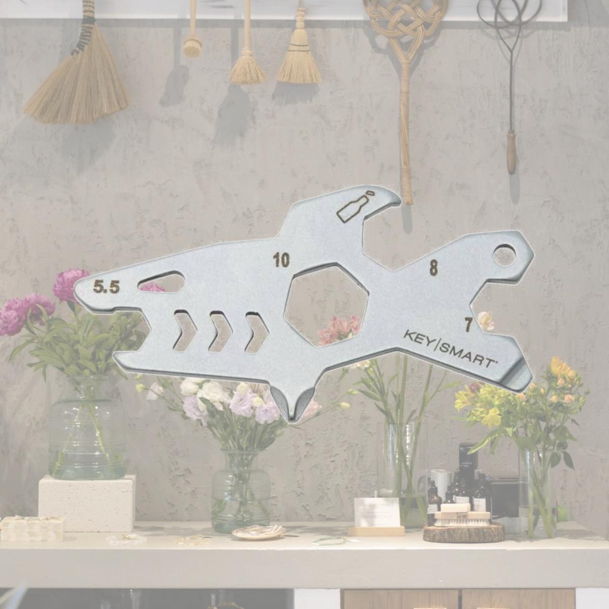 Picture of Curv Group 268086 Stainless Steel Shark Multitool Key