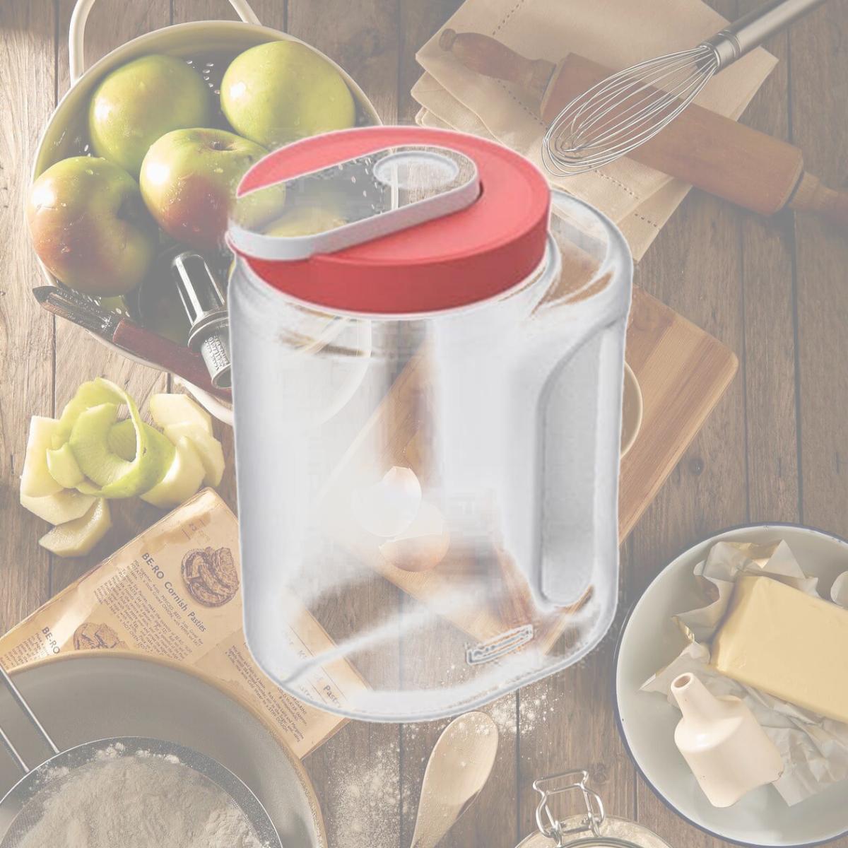 Picture of Rubbermaid 627655 2 qt. Pitcher & Bottle