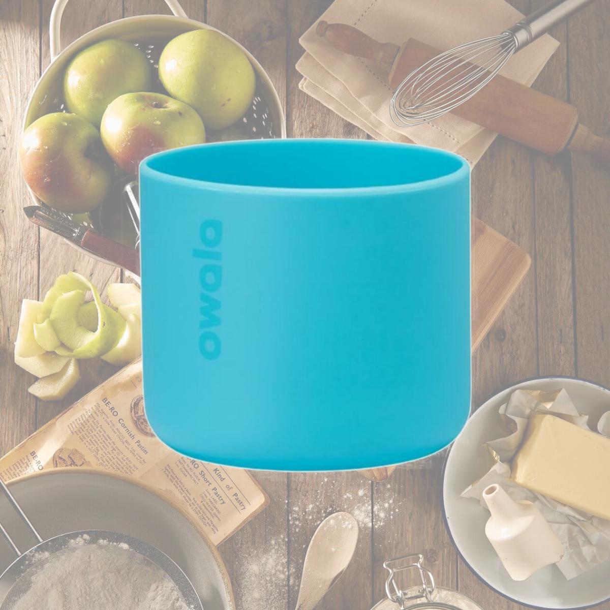 Picture of Trove 126318 24 oz Silicone Water Bottle Boot  Bright Blue 