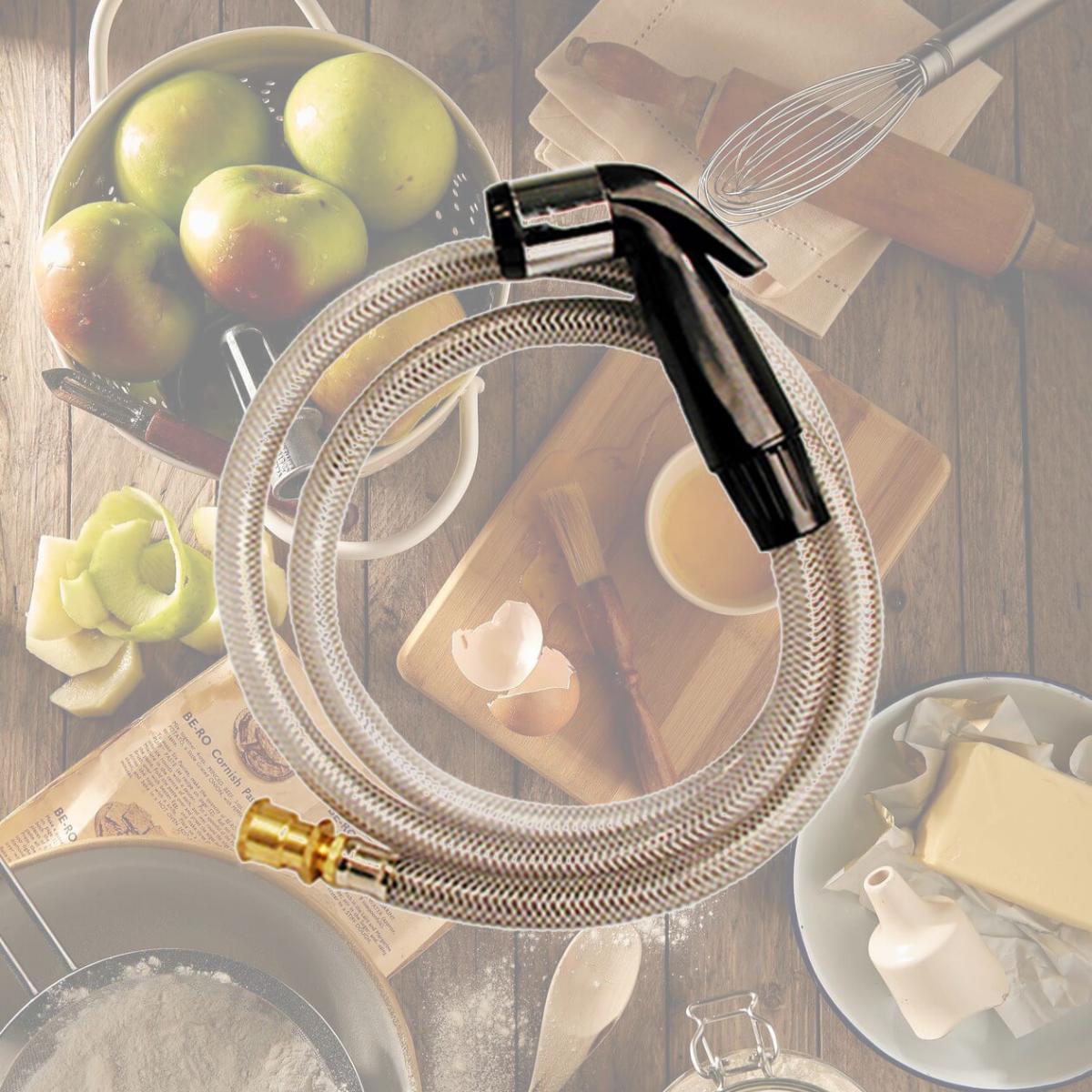 Picture of Larsen Supply 08-1531 Black Sink Spray & Hose