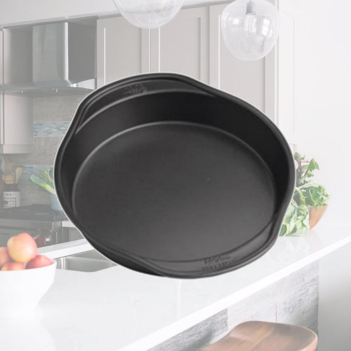 Picture of Wilton 2105-6059 Perfect Results Premium Non-Stick Cake Pan - 9.5 in.- Round
