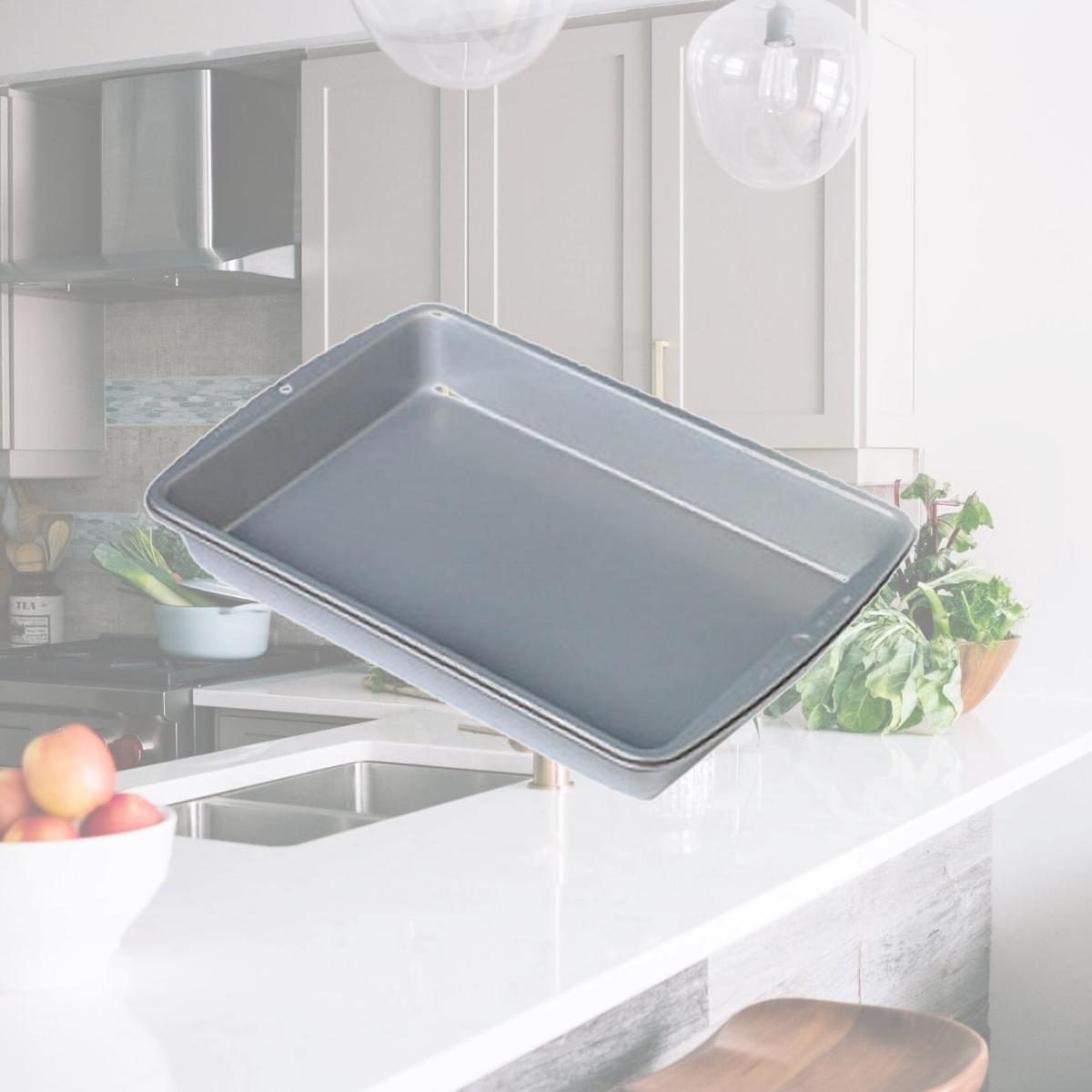 Picture of Wilton 2105-961 Recipe Right Non-Stick Bakeware Oblong Cake Pan - 13 x 9 in.
