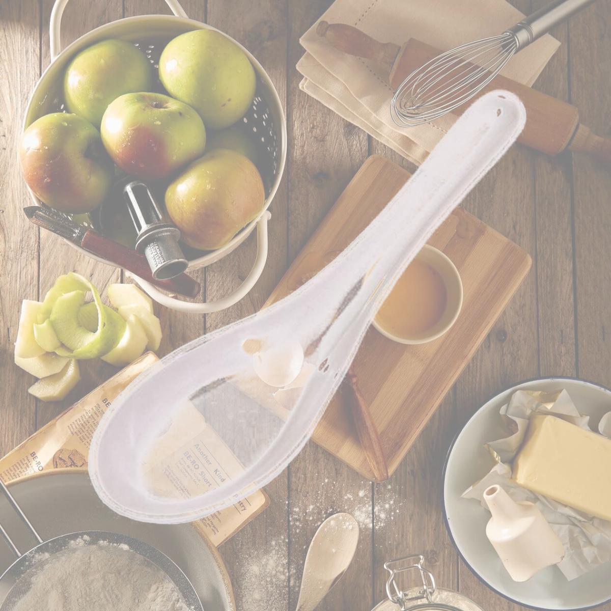 Picture of Town Food Service 22801 1 Oz. Melamine Soup Spoon - White