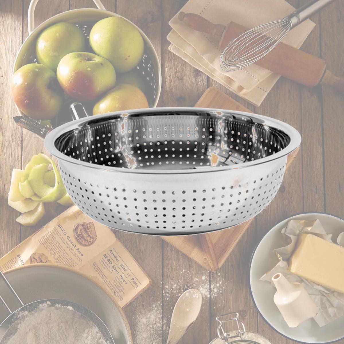 Picture of Town Food Service 31715 15 in. Stainless Steel Small Hole Chinese Style Colander